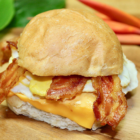 Bacon-and-Egg-Breakfast-Sandwiches